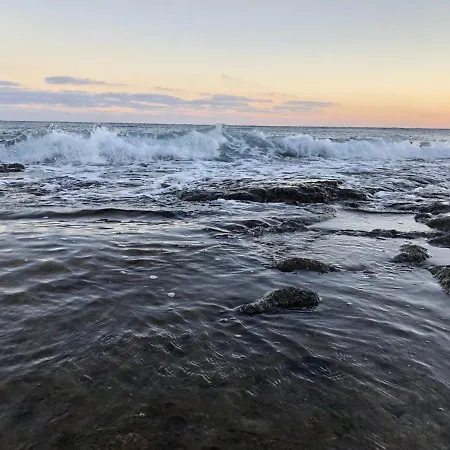 Amber House ארינאגה