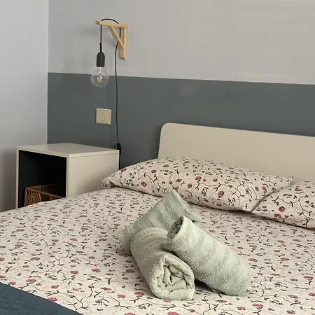 Amber House Apartment *