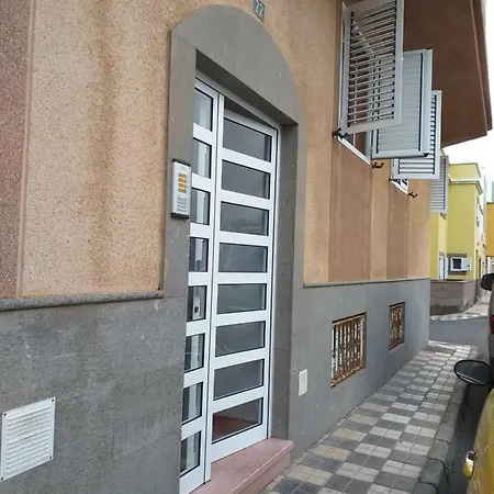 Amber House Arinaga